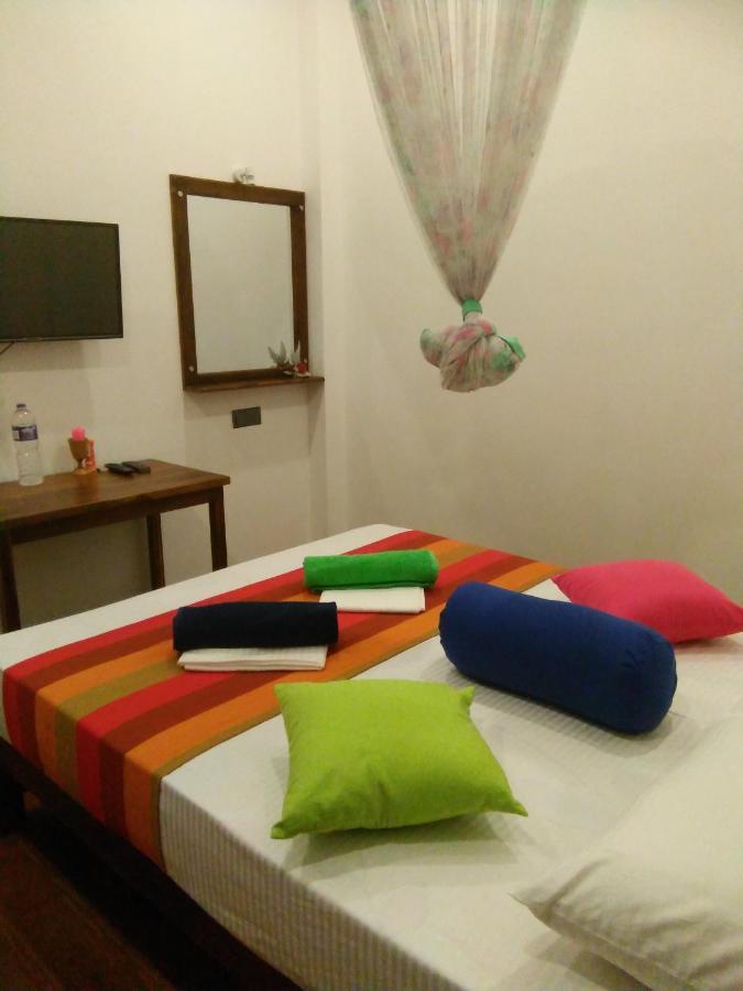 Ceylonima Home Stay Anuradhapura Dış mekan fotoğraf